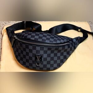 LOUIS VUITTON CAMPUS BUMBAG,DAMIER GRAPHIC!!!